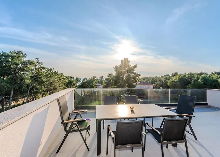 Royal 3 By Interhome Apartment *