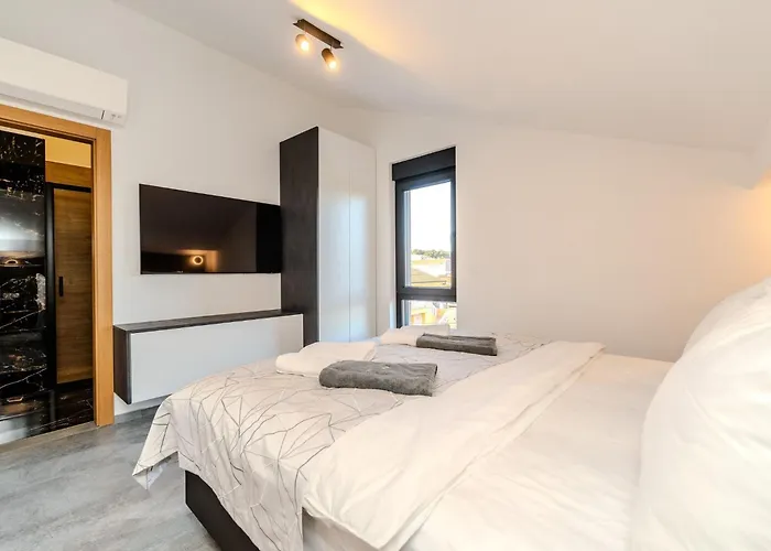 Apartment Royal 3 By Interhome *